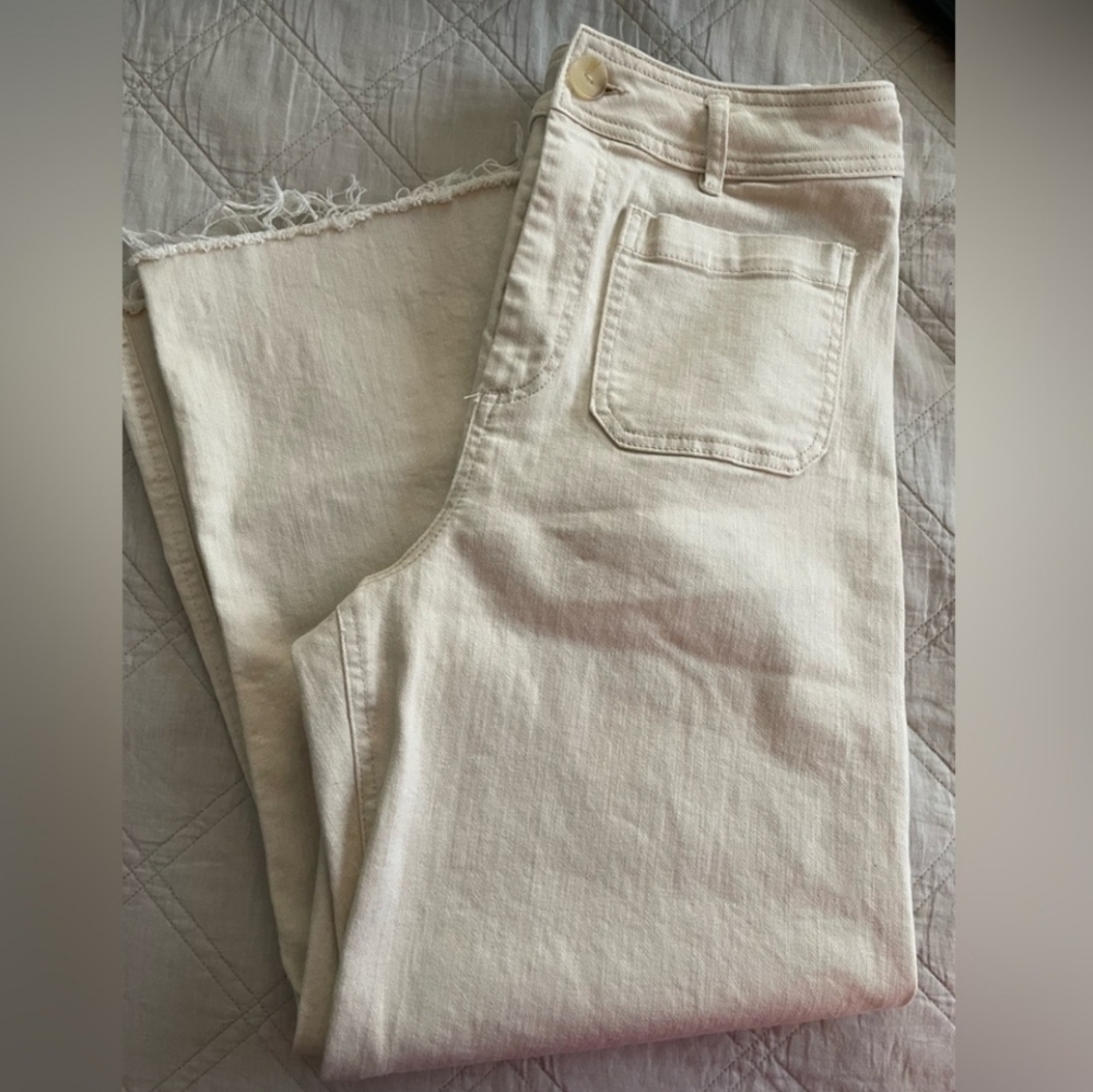 Patch Pocket High Rise Frayed Hem Wide Leg Jeans, ivory sz 8